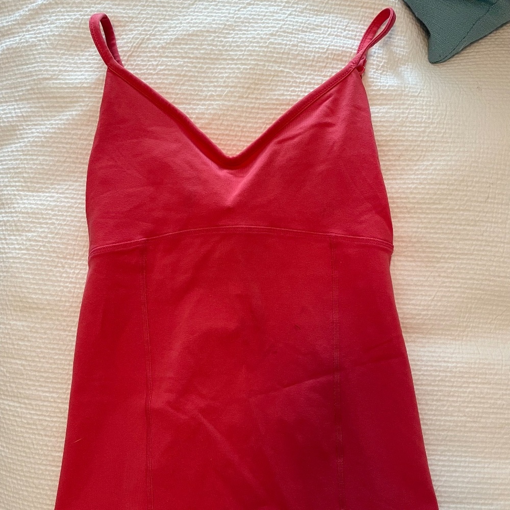 Lululemon tank